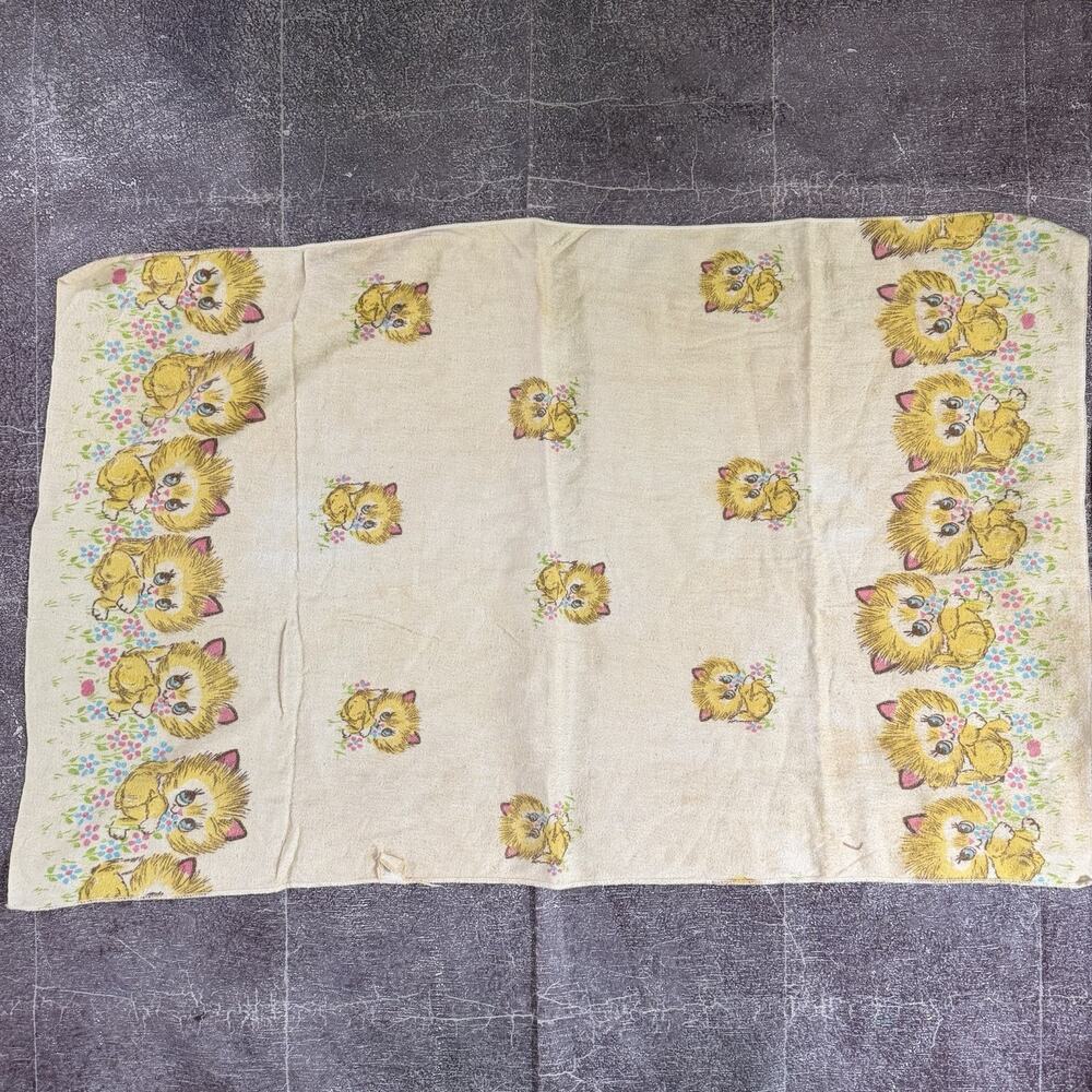 Vintage 50's Comfort Pastel Yellow Kitten Cats Baby Receiving Blanket 40" X 27"